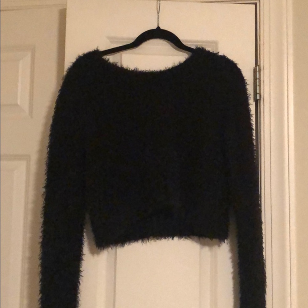 Black crop sweater
